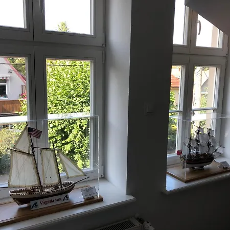 Paderewskiego 5 3*