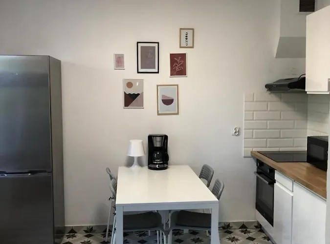 게스트하우스 Paderewskiego 5 3*